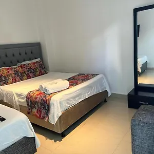 castillomar-hostel.cartagena-hotels.org/